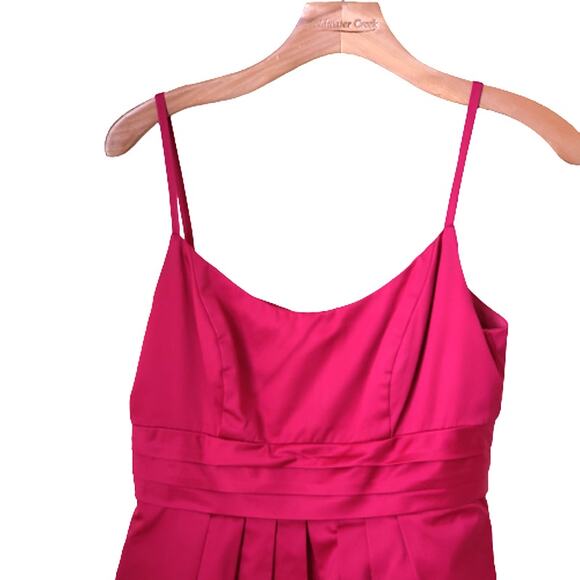 2 For $5 Sale David’s Bridal Berry Spaghetti Strap Cocktail Dress Size 6 - Picture 2 of 13